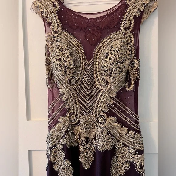 Charlotte Fashion Burgundy & Gold Embellished Gown – Size 10 - Picture 9 of 15